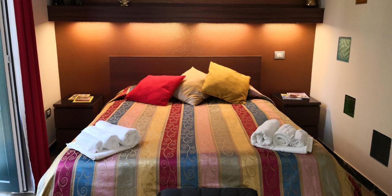 Casa Vacanze Archi Medievali サレルノ エクステリア 写真