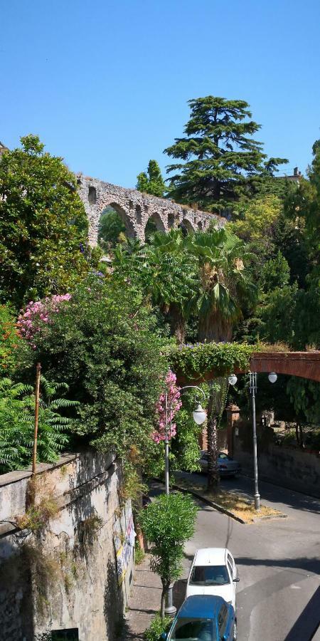 Casa Vacanze Archi Medievali サレルノ エクステリア 写真